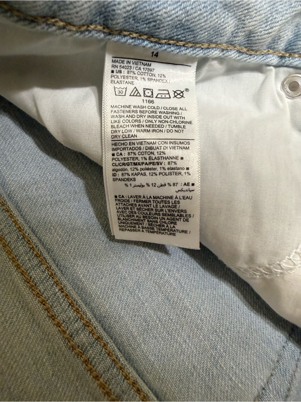 Old Navy O.G. Straight Denim Shorts Size 14 Light Wash High Rise Frayed Hem - Picture 5 of 5
